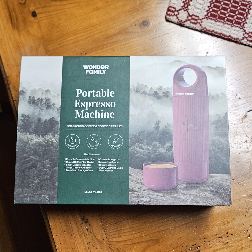 Wonder Family Pink Portable Espresso Machine